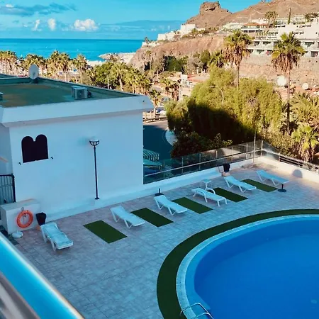 Flat With Terrace In Puerto Rico Apartment *